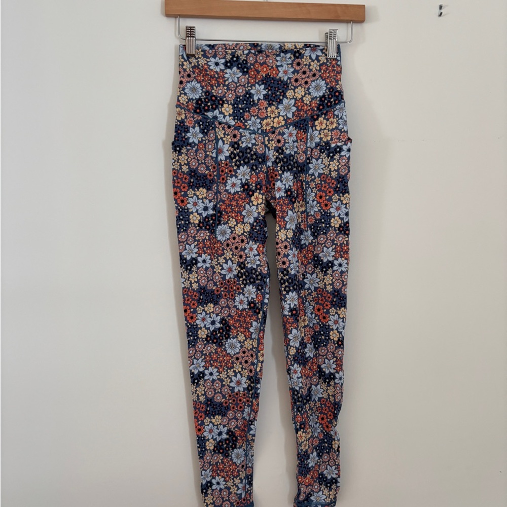 Offline by Aerie Real Me 7/8 Hi - Rise Floral Patterned Leggings